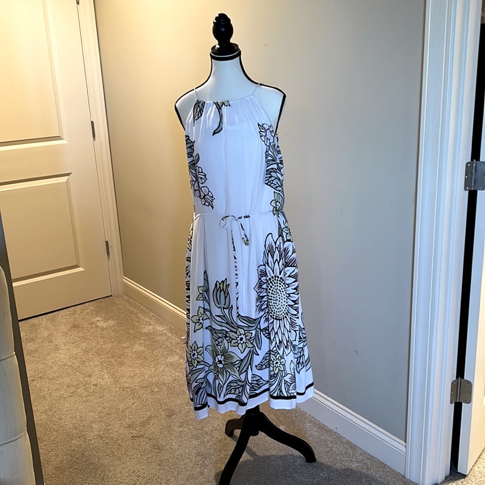 Anne Taylor Loft whites floral dress size M
